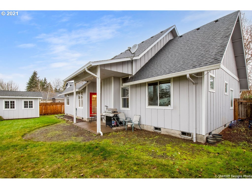3725 Julia Loop Eugene, OR 97404 - Photo 29 of 32 Gallery Image 29