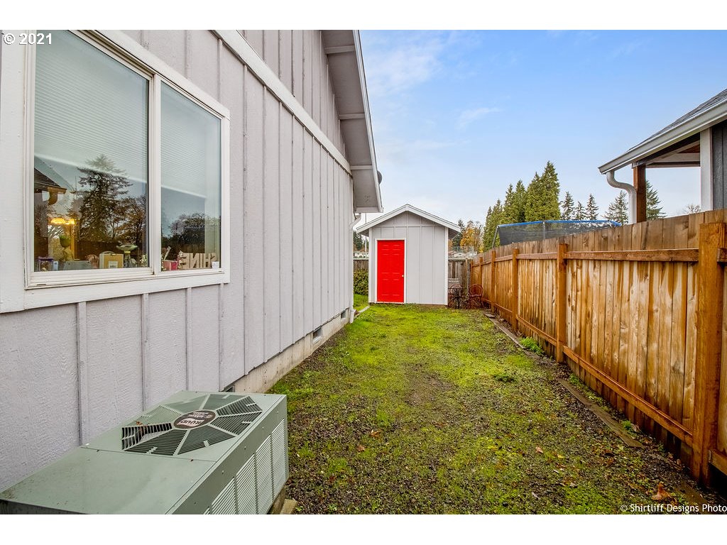 3725 Julia Loop Eugene, OR 97404 - Photo 32 of 32 Gallery Image 32