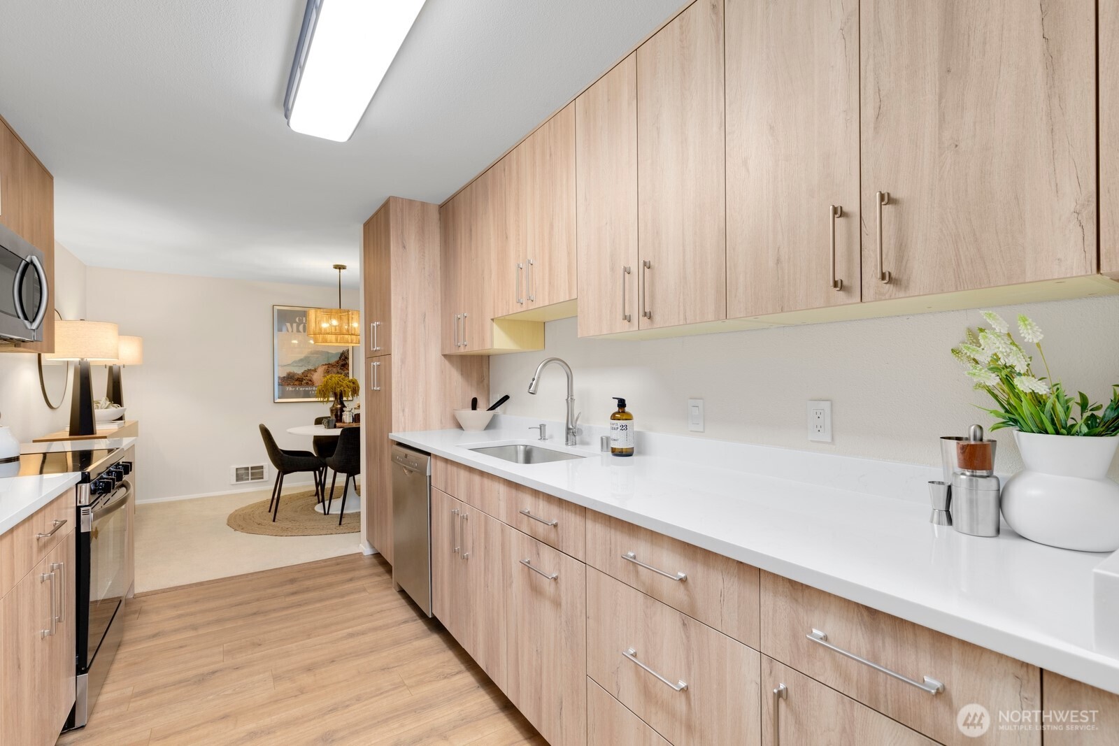 150 Northeast 95th Street, Unit 302 Seattle, WA 98115 - Photo 12 of 28