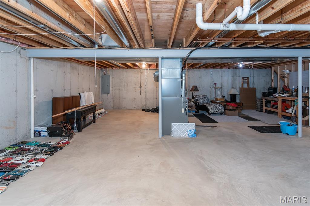 1516 Cassie Court High Ridge, MO 63049 - Photo 28 of 32