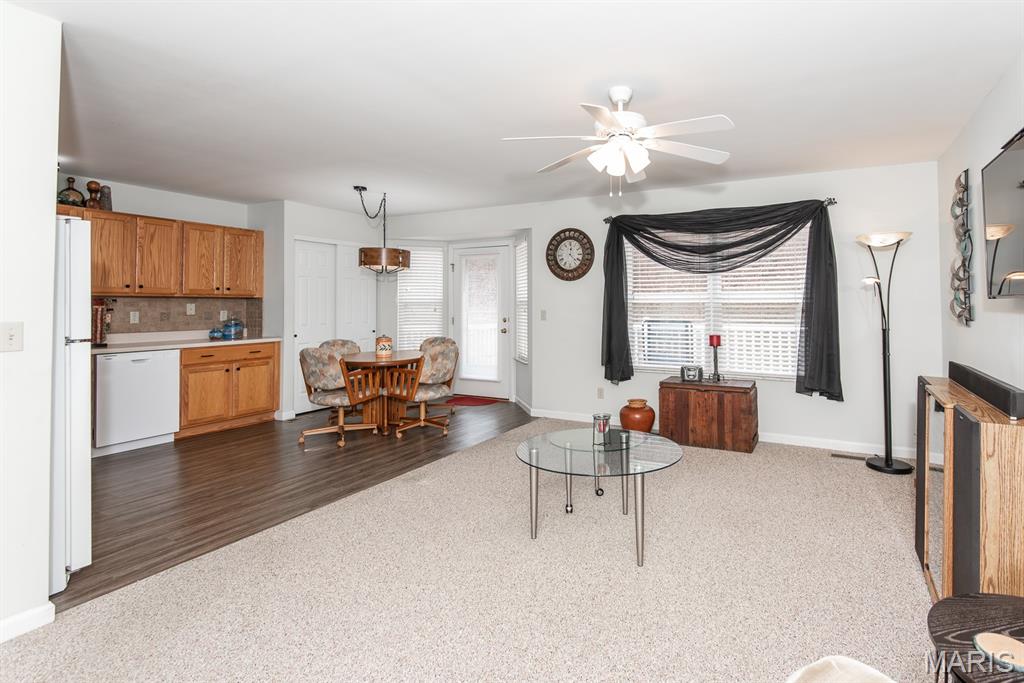 1516 Cassie Court High Ridge, MO 63049 - Photo 7 of 32