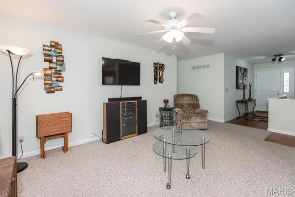 $272,100 | 1516 Cassie Court, High Ridge, MO 63049