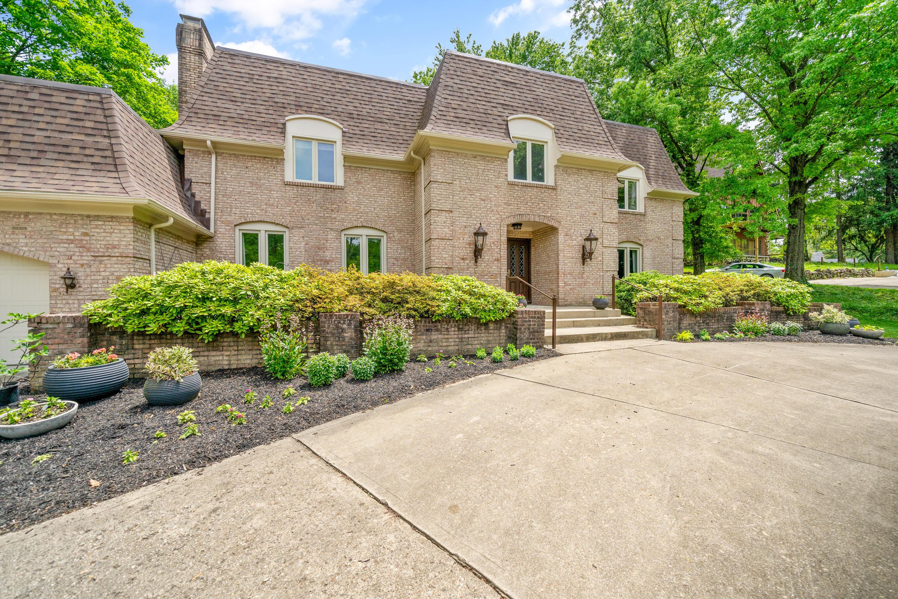 546 Indian Mound Road Columbus, OH 43213 - Photo 7 of 97