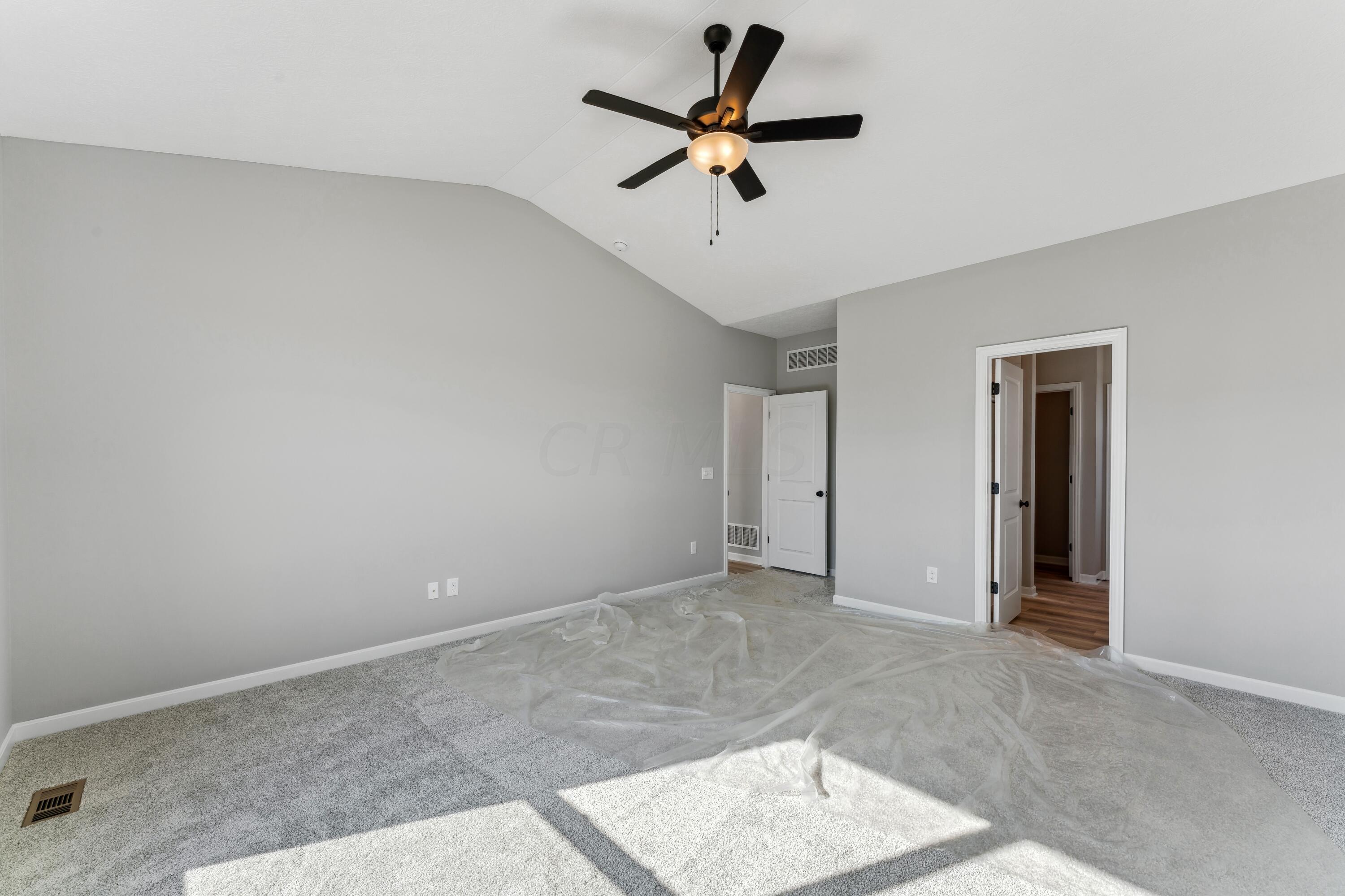 3113 Gelding Run Road Grove City, OH 43123 - Photo 22 of 31 Owner's Bedroom