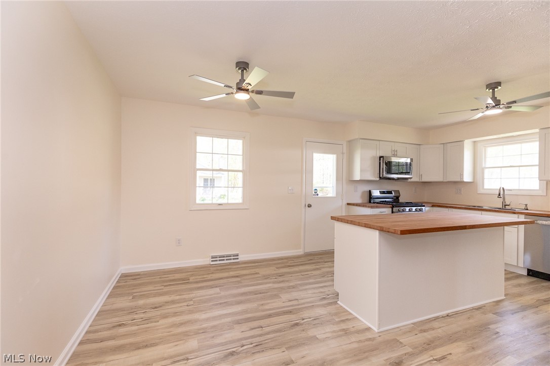 5258 Main Avenue North Ridgeville, OH 44039 - Photo 13 of 34