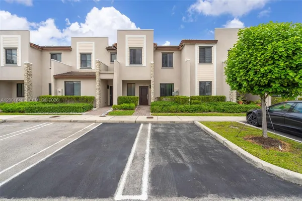 $529,999 | 21444 Northeast 2nd Avenue, Miami, FL 33179