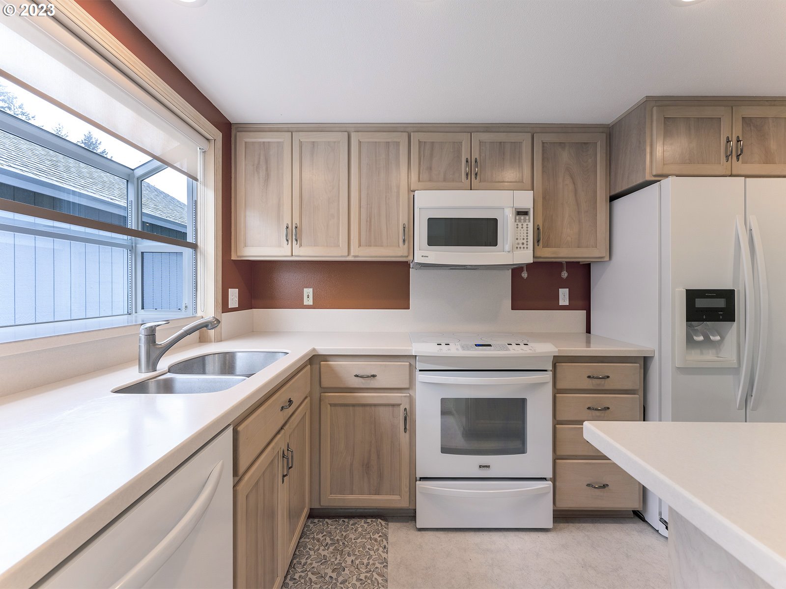 12739 Southwest Dickson Street Portland, OR 97224 - Photo 15 of 29 Kitchen