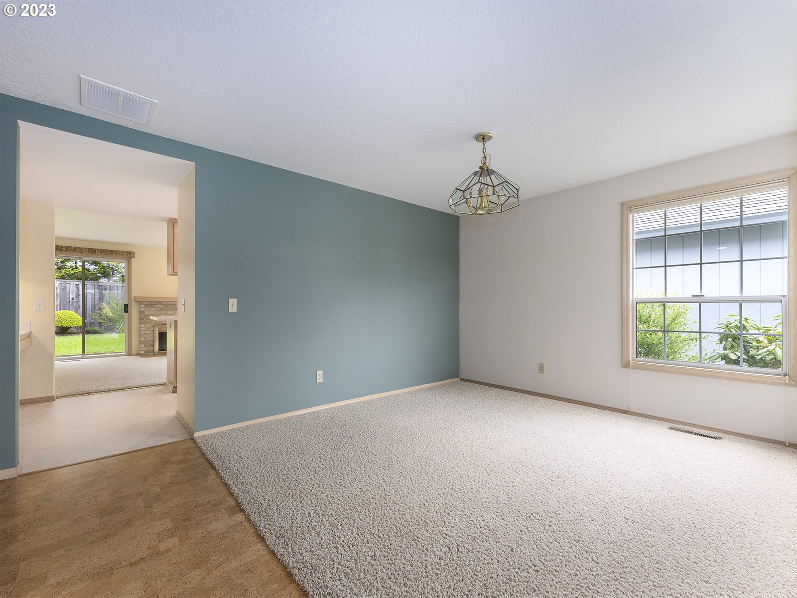 12739 Southwest Dickson Street Portland, OR 97224 - Photo 8 of 29 Kitchen/Dining Room