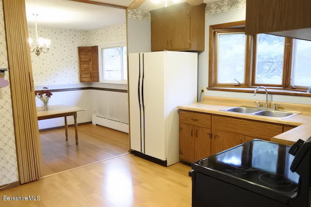 198 Partridge Road Pittsfield, MA 01201 - Photo 13 of 21 Kitchen