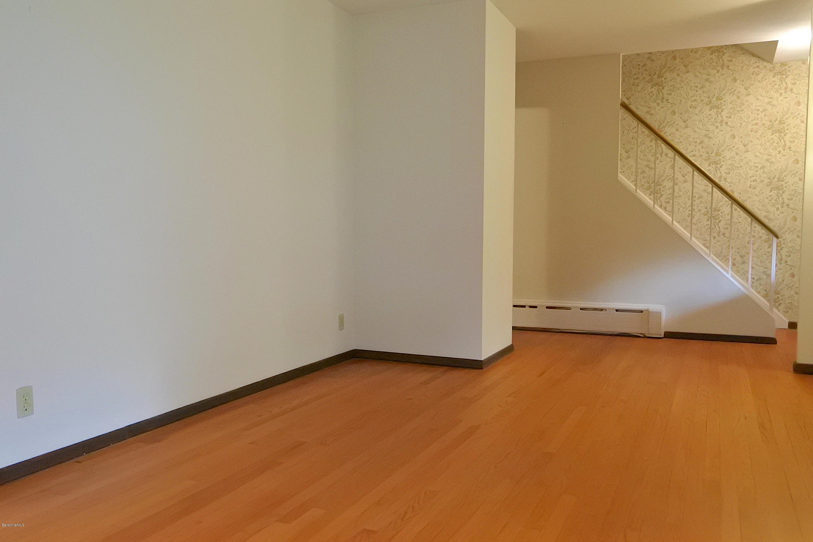 198 Partridge Road Pittsfield, MA 01201 - Photo 8 of 21 Living room