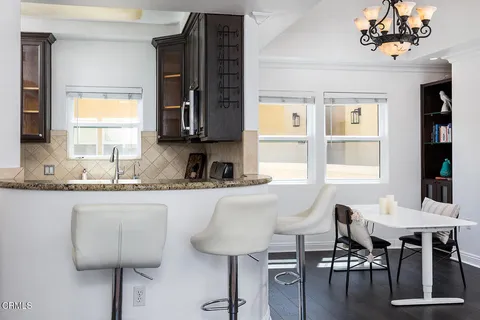 $649,000 | 5703 Laurel Canyon Boulevard, Unit 306, Los Angeles, CA 91607