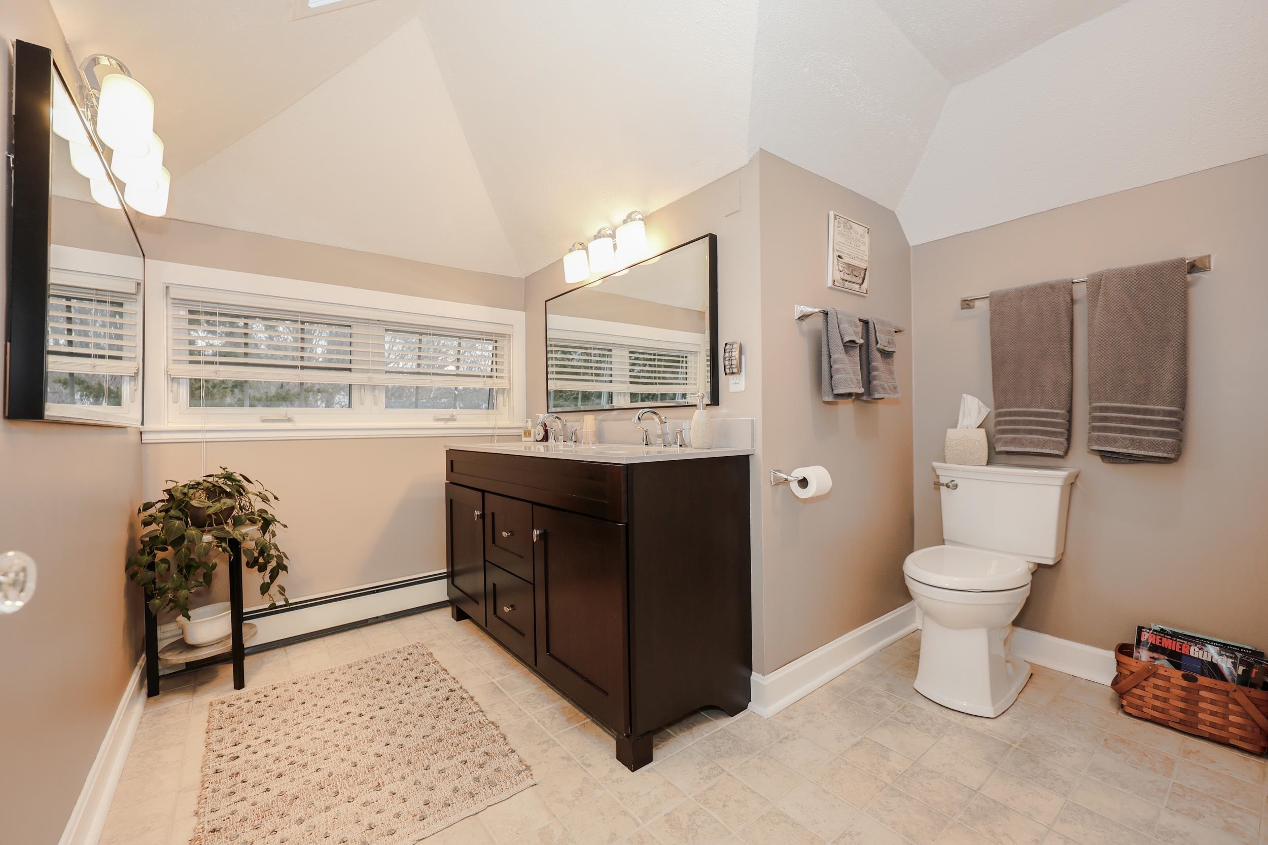 749 Maple Street Manchester, NH 03104 - Photo 22 of 46