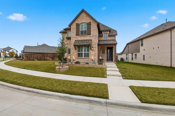 $449,900 | 12321 Iveson Drive, Fort Worth, TX 76052