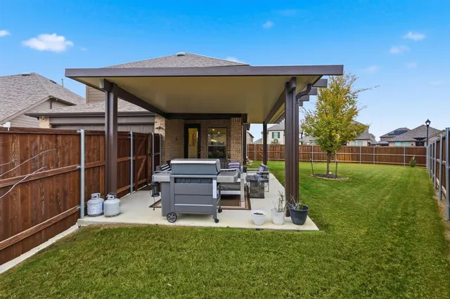 $464,900 | 12321 Iveson Drive, Fort Worth, TX 76052