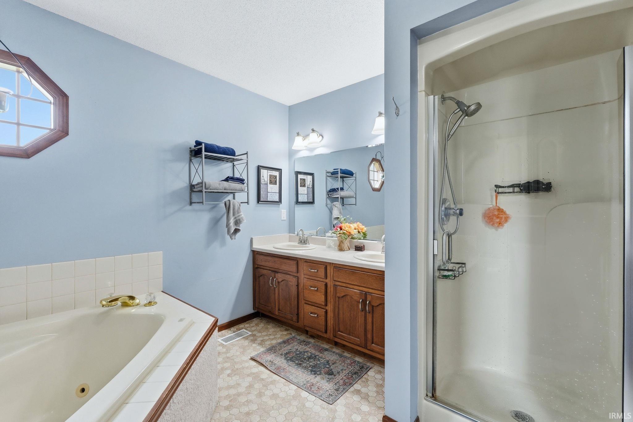 10804 Current Cove Fort Wayne, IN 46845 - Photo 19 of 36