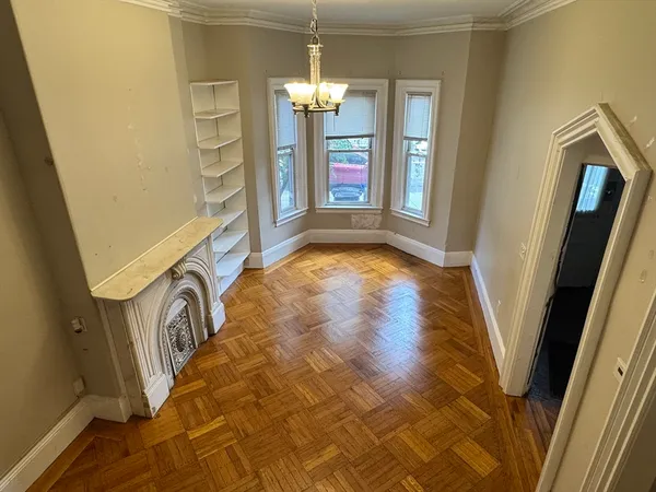 $899,000 | 11 Savin Hill Avenue, Boston, MA 02125