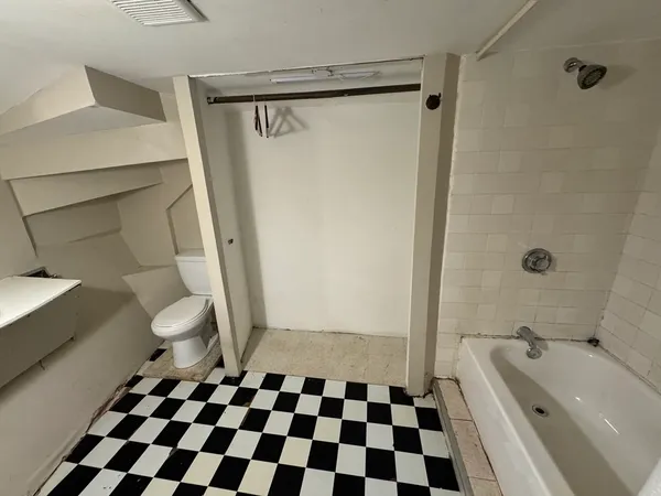 $899,000 | 11 Savin Hill Avenue, Boston, MA 02125