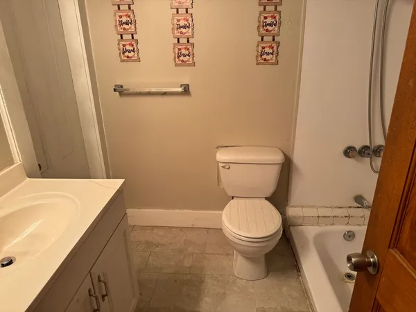 $899,000 | 11 Savin Hill Avenue, Boston, MA 02125