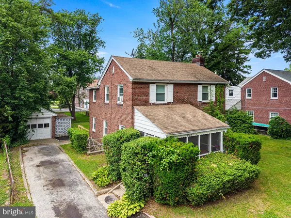 $305,000 | 204 North Woodlawn Avenue, Aldan, PA 19018