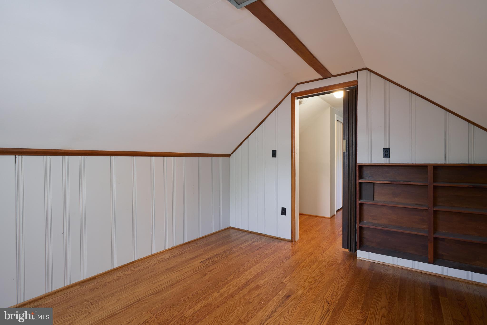 11615 College View Drive Silver Spring, MD 20902 - Photo 19 of 34 Another upper level bedroom #3