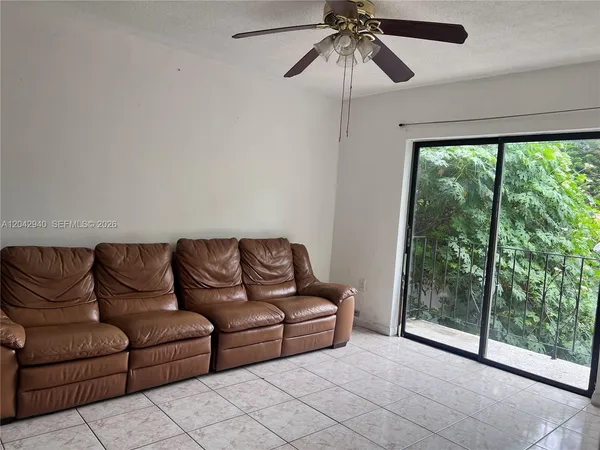 $2,000 | 608 Southwest 15th Avenue, Unit 3, Miami, FL 33135