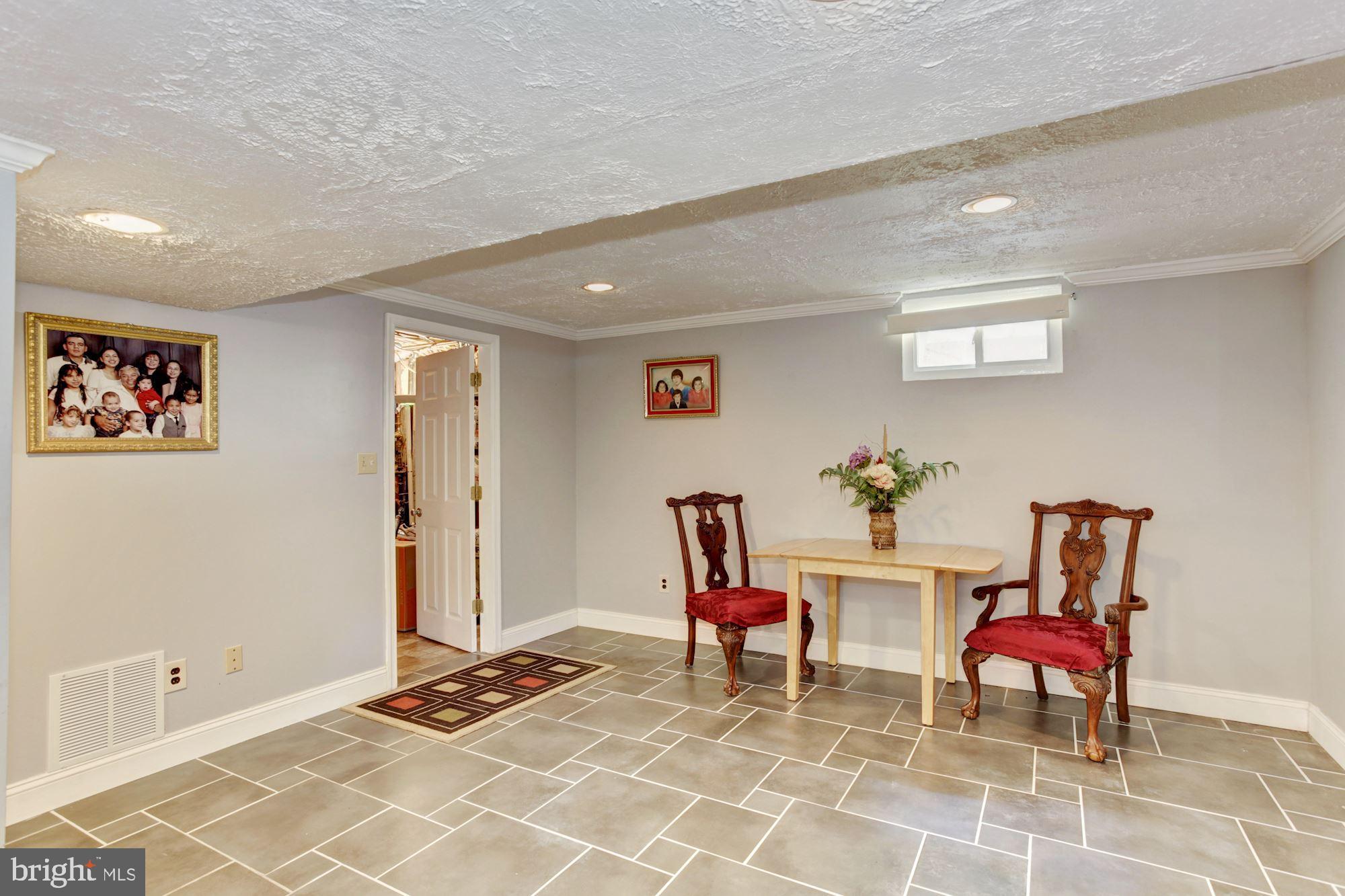 5710 Heming Avenue Springfield, VA 22151 - Photo 53 of 75 Gallery Image 53