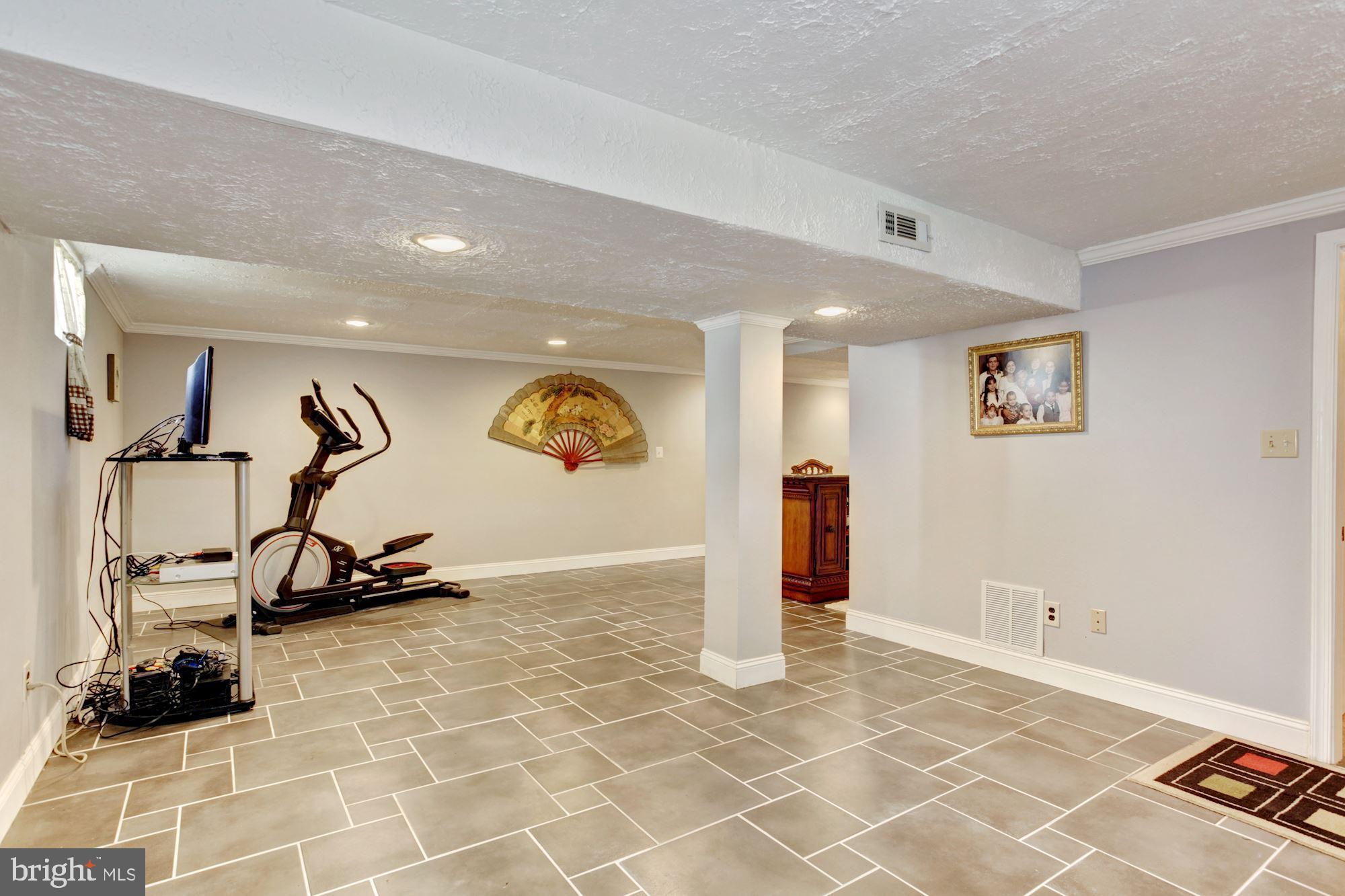 5710 Heming Avenue Springfield, VA 22151 - Photo 54 of 75 Gallery Image 54