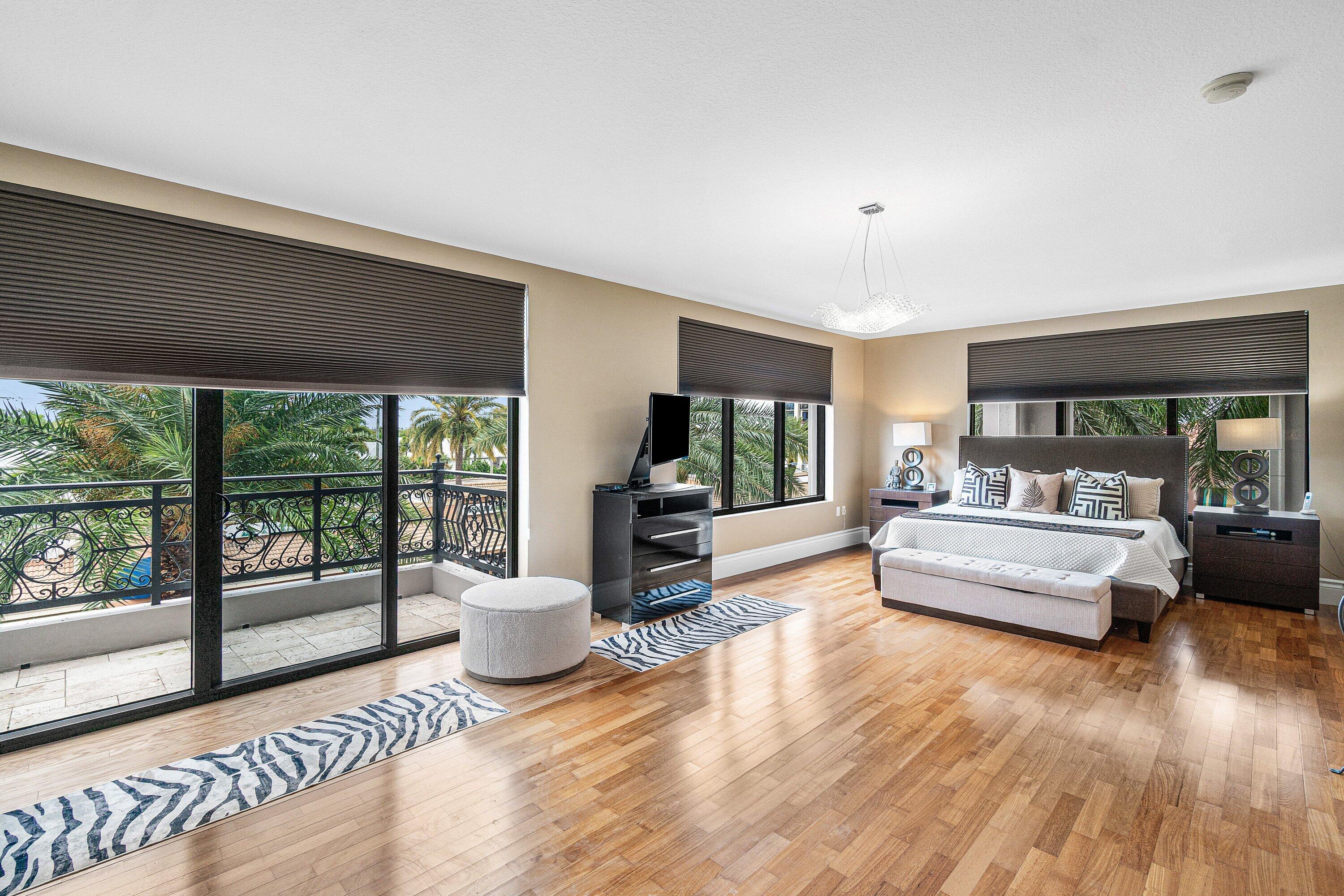 200 East Palmetto Park Road, Unit 22 Boca Raton, FL 33432 - Photo 19 of 44 a living room with furniture and a large window