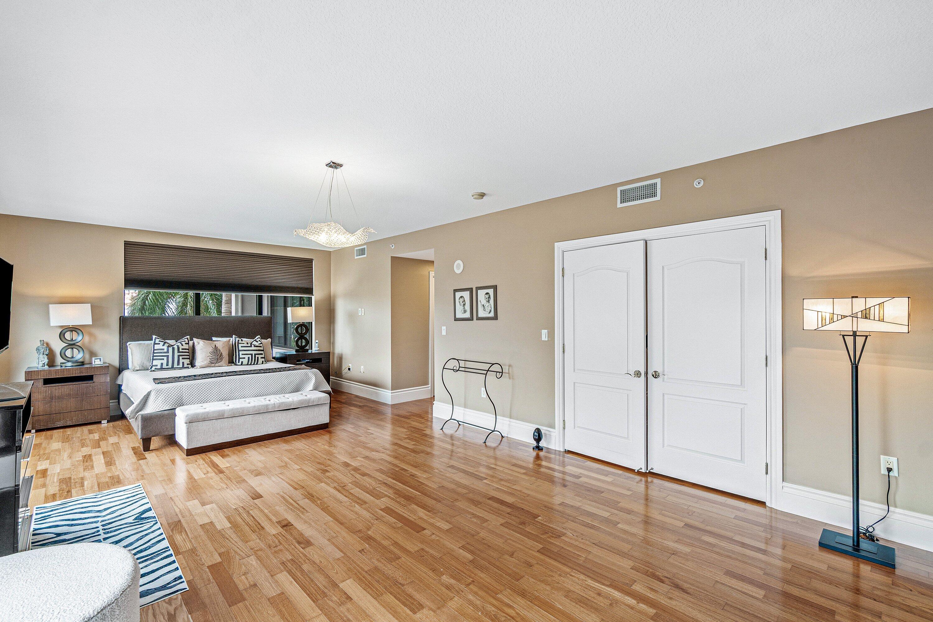 200 East Palmetto Park Road, Unit 22 Boca Raton, FL 33432 - Photo 20 of 44 a living room with furniture and a large window