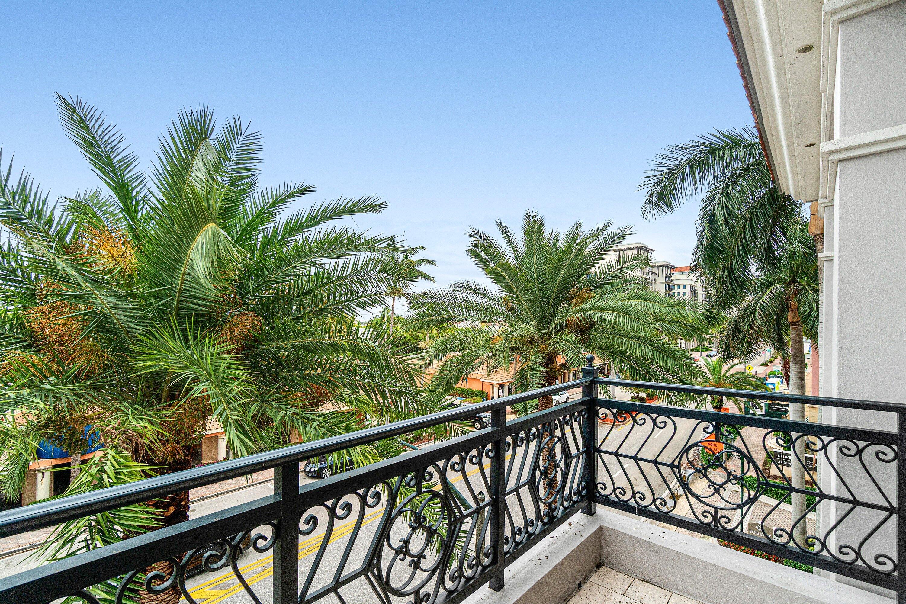 200 East Palmetto Park Road, Unit 22 Boca Raton, FL 33432 - Photo 23 of 44 a view of street from a balcony