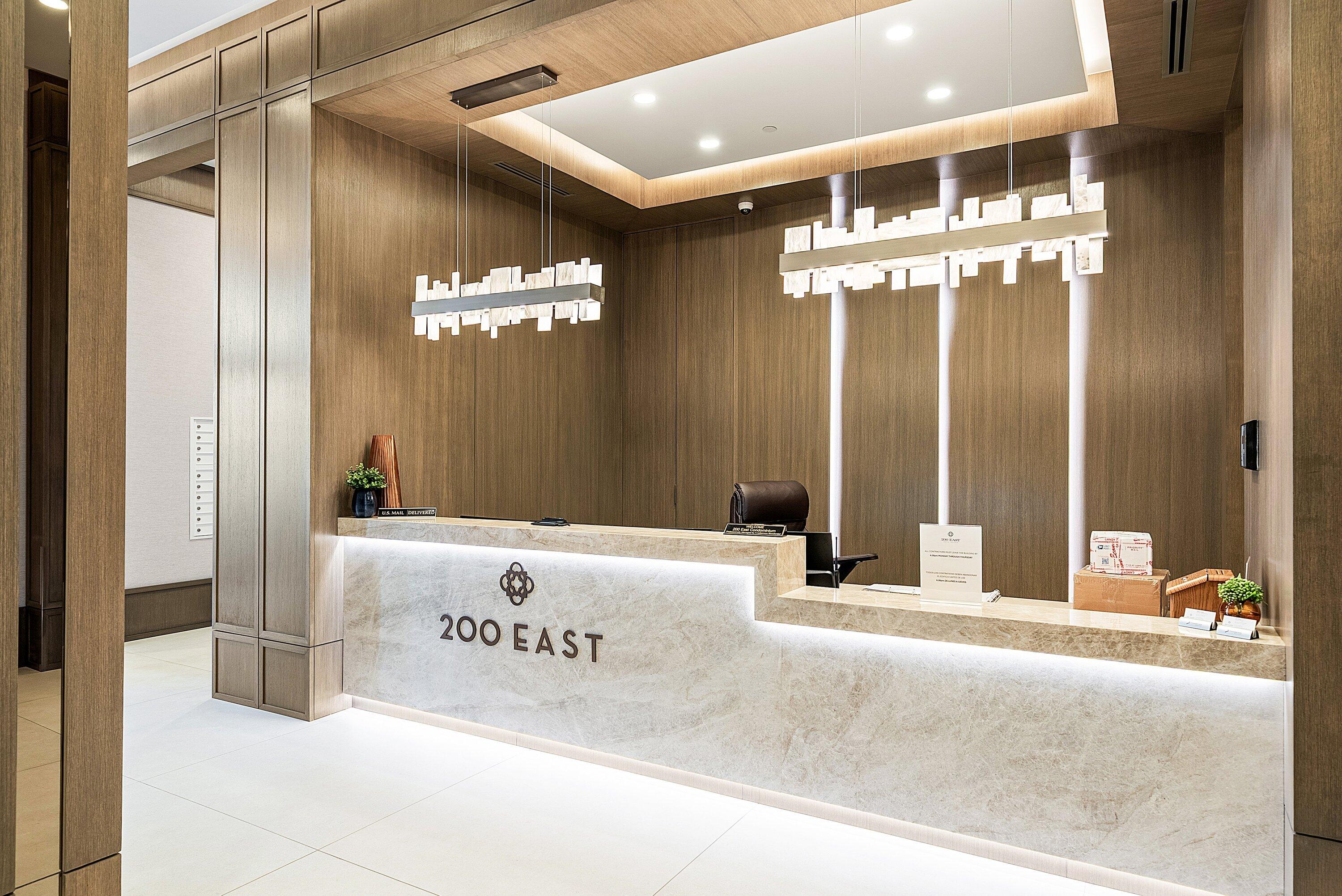 200 East Palmetto Park Road, Unit 22 Boca Raton, FL 33432 - Photo 43 of 44 a bathroom with a tub and a mirror