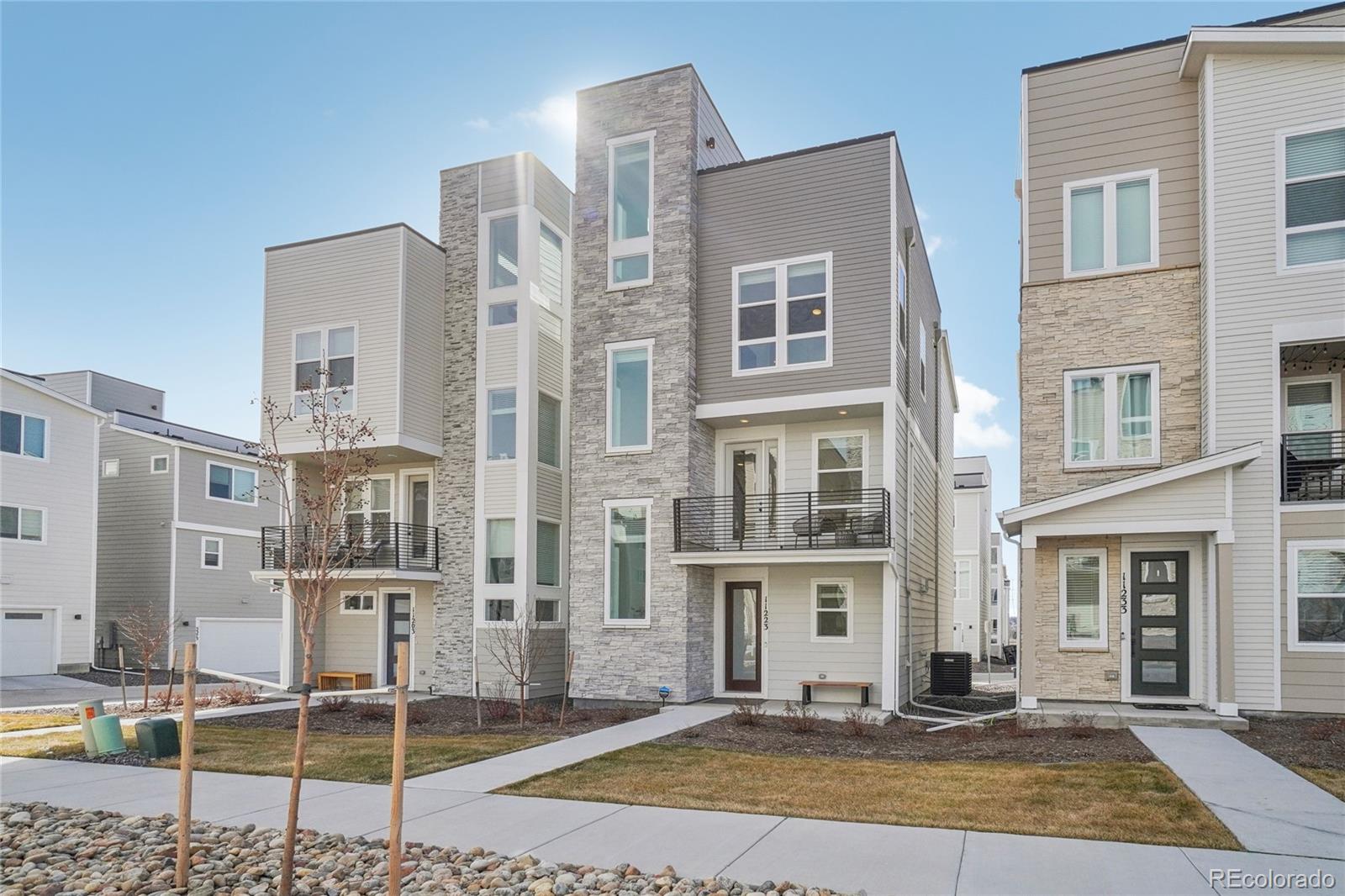 11223 West 53rd Place Arvada, CO 80002 - Photo 1 of 33