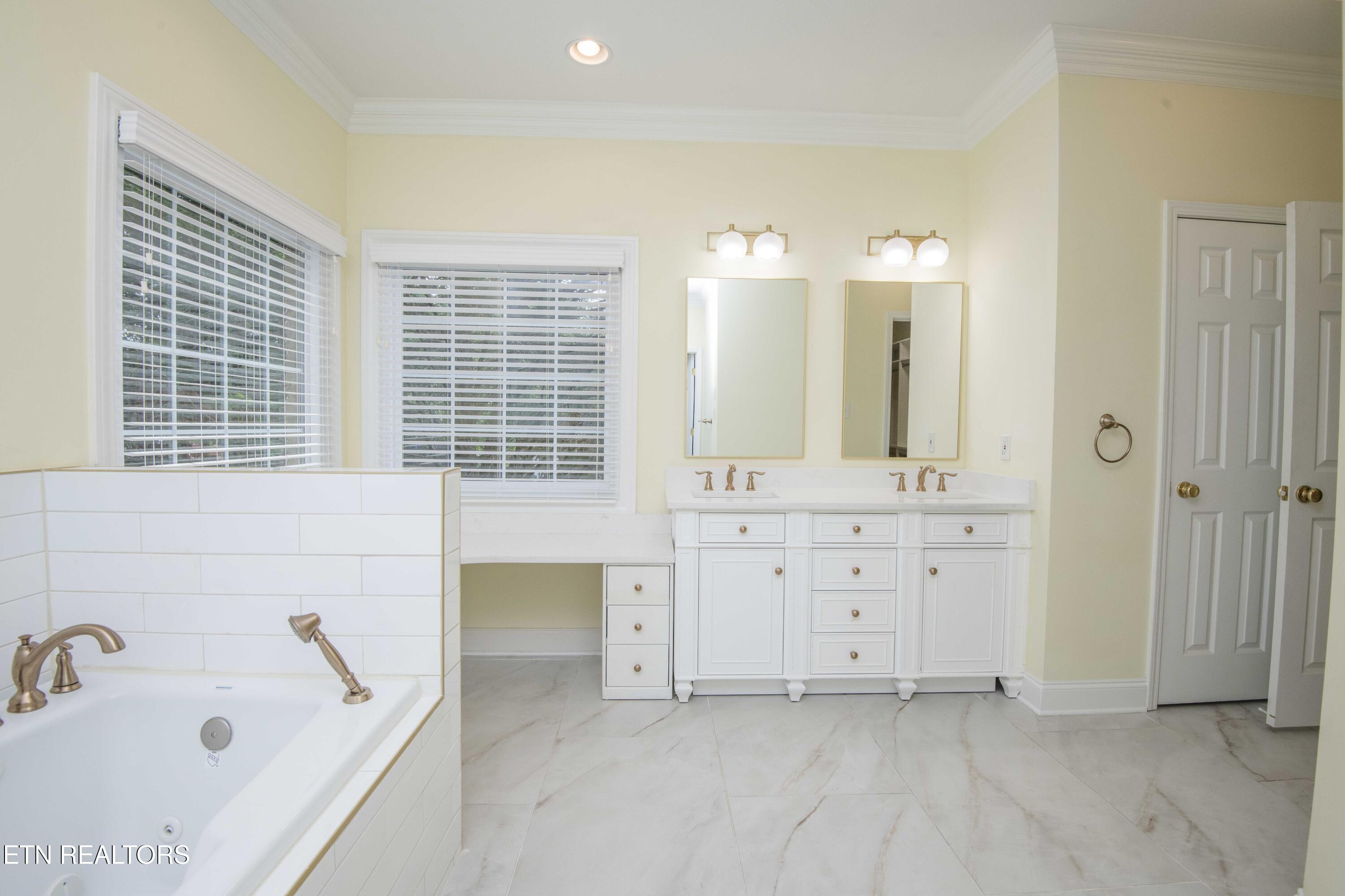 552 Windham Hill Road Knoxville, TN 37934 - Photo 40 of 60 primary bath_1