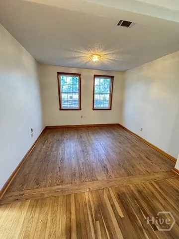 $2,200 | 1112 Dean Forest Road, Savannah, GA 31405