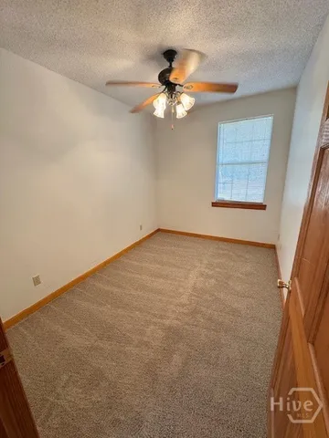 $2,200 | 1112 Dean Forest Road, Savannah, GA 31405