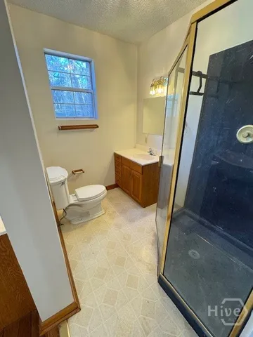 $2,200 | 1112 Dean Forest Road, Savannah, GA 31405