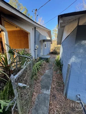 $2,200 | 1112 Dean Forest Road, Savannah, GA 31405