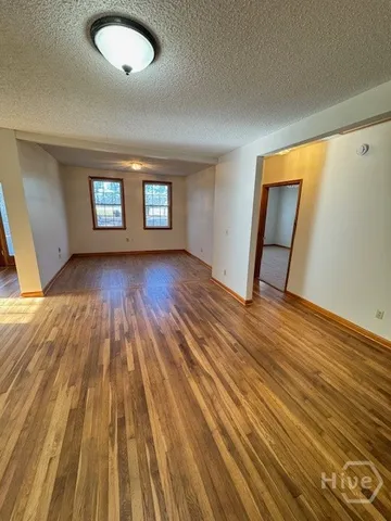 $2,200 | 1112 Dean Forest Road, Savannah, GA 31405