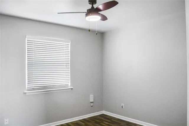 $2,000 | 812 Jerry Lane, Bedford, TX 76022