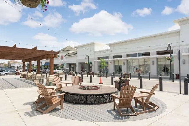 $334,900 | 8406 Jonquil Lane North, Maple Grove, MN 55369