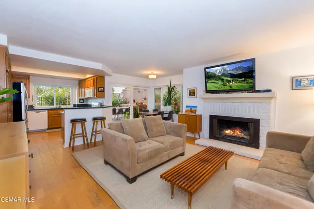 $1,225,000 | 6605 Oak Forest Drive, Oak Park, CA 91377