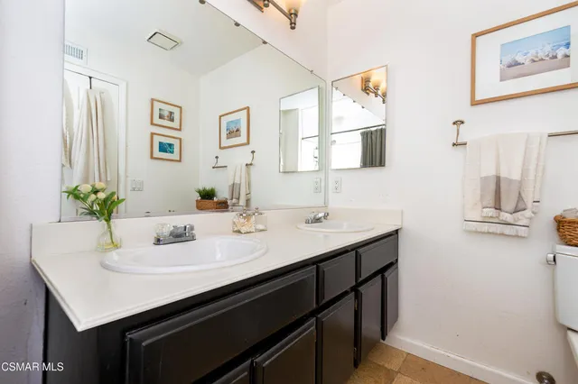 $1,225,000 | 6605 Oak Forest Drive, Oak Park, CA 91377