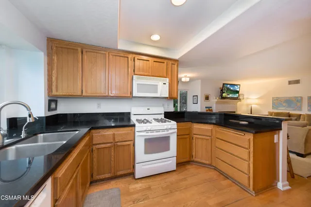 $1,225,000 | 6605 Oak Forest Drive, Oak Park, CA 91377