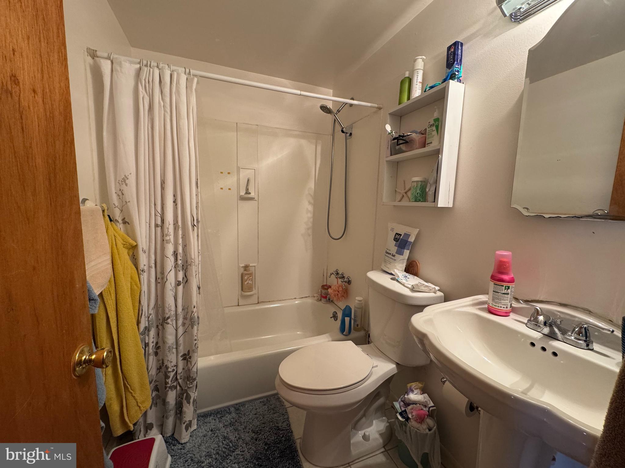 518 Parlin Street Philadelphia, PA 19116 - Photo 9 of 17 a bathroom with a sink toilet and shower