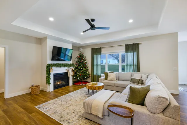 $739,900 | 6632 Grouse Woods, DeForest, WI 53532