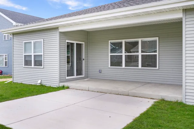 $739,900 | 6632 Grouse Woods, DeForest, WI 53532