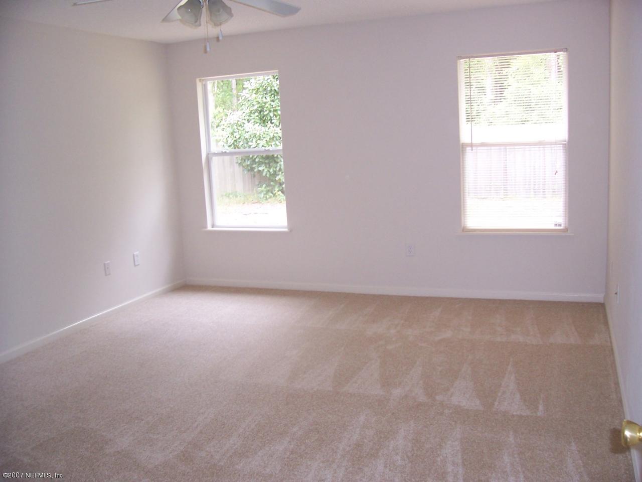 690 Hibernia Road Fleming Island, FL 32003 - Photo 6 of 10 Master bedroom