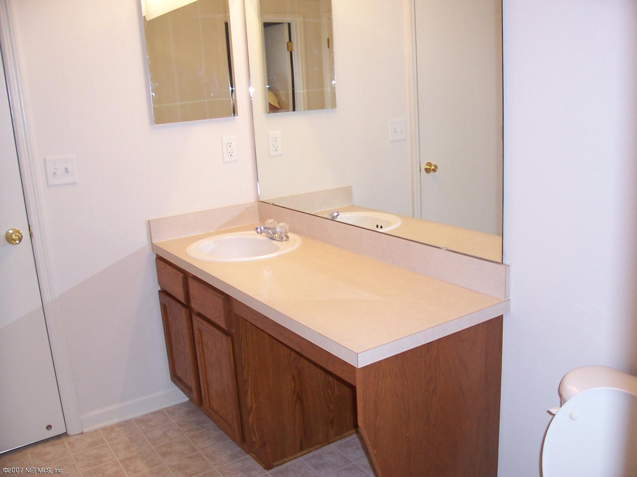 690 Hibernia Road Fleming Island, FL 32003 - Photo 7 of 10 Master bath vanity
