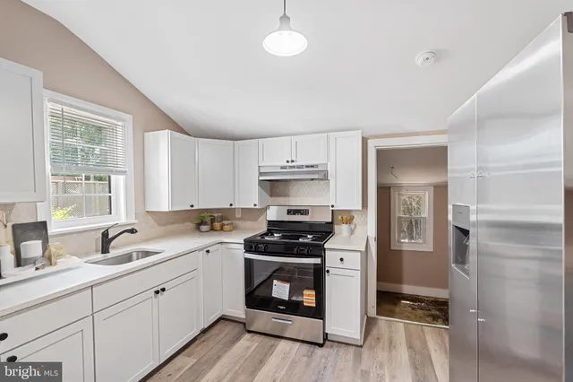 $215,000 | 316 Broad Street, Elmer, NJ 08318