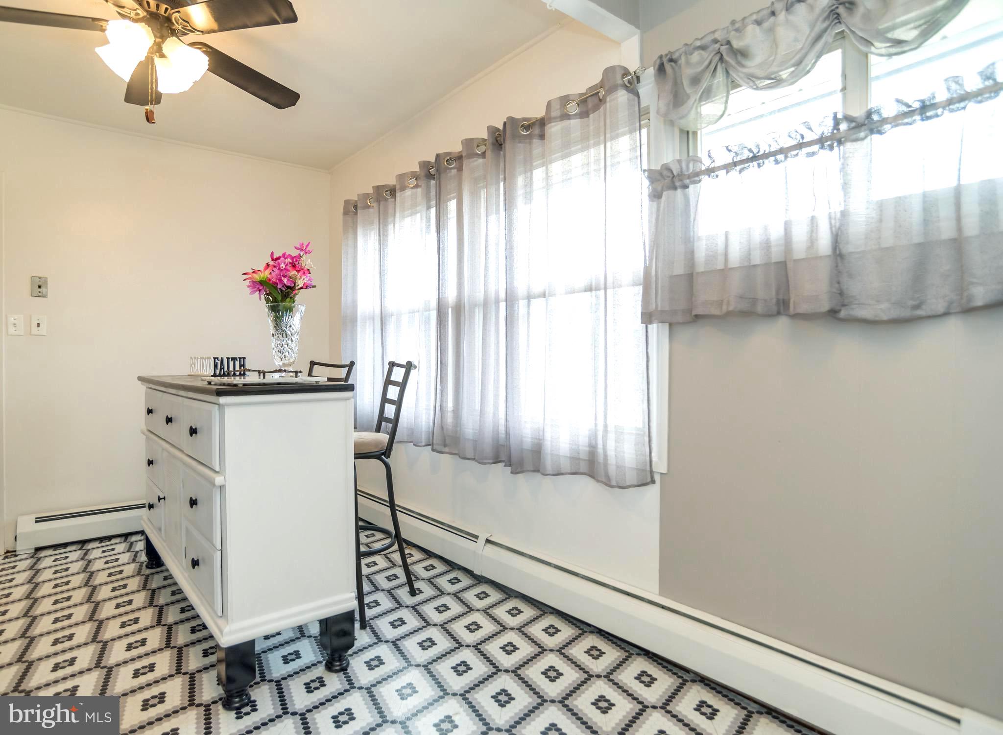 21 Micahill Road Levittown, PA 19056 - Photo 12 of 37